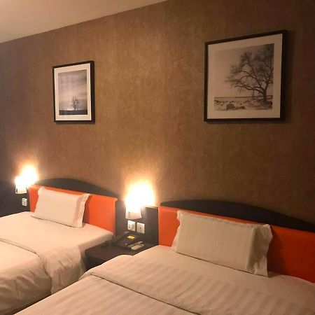 7Days Inn West Liaoyang Road Carrefour Thanh Đảo Ngoại thất bức ảnh