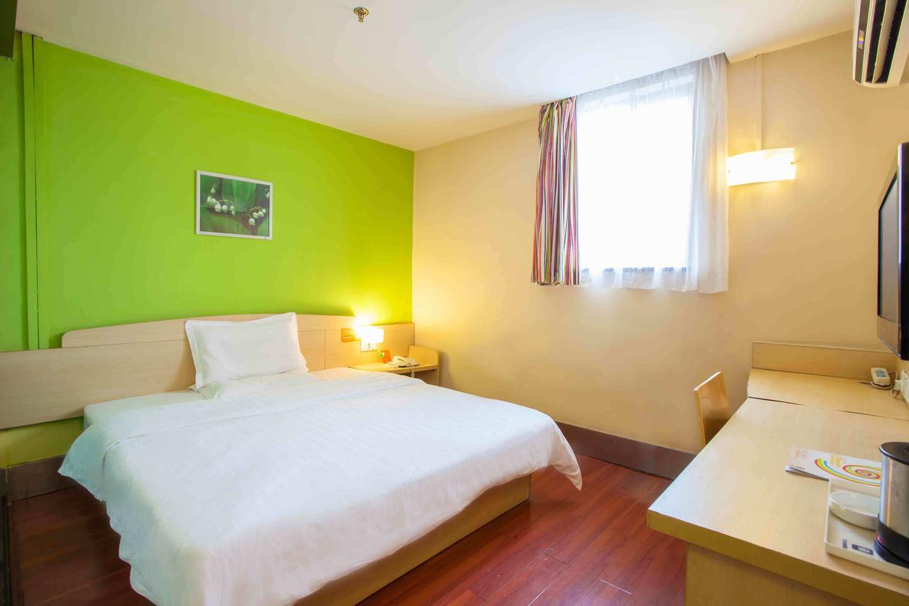 7Days Inn West Liaoyang Road Carrefour Thanh Đảo Ngoại thất bức ảnh
