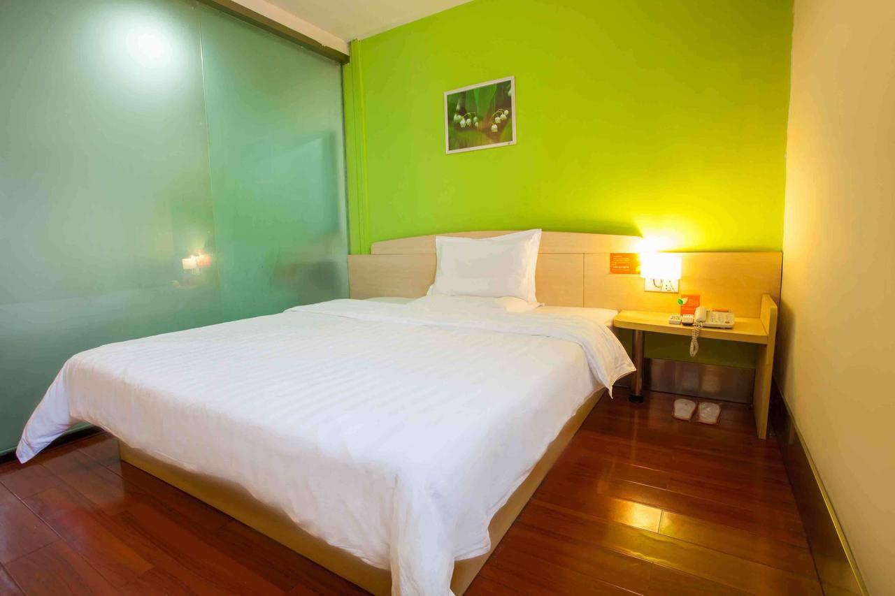 7Days Inn West Liaoyang Road Carrefour Thanh Đảo Ngoại thất bức ảnh