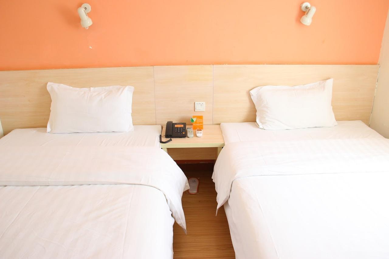 7Days Inn West Liaoyang Road Carrefour Thanh Đảo Ngoại thất bức ảnh
