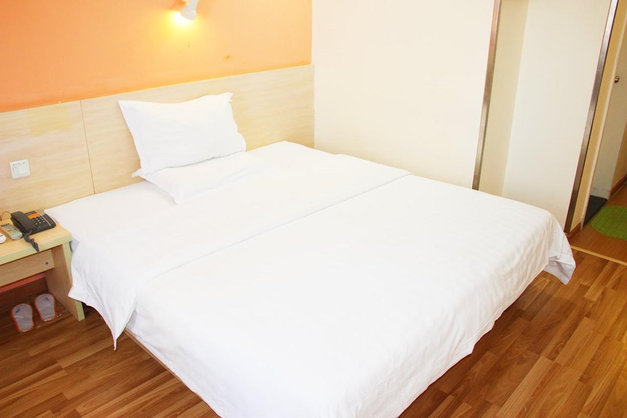 7Days Inn West Liaoyang Road Carrefour Thanh Đảo Ngoại thất bức ảnh