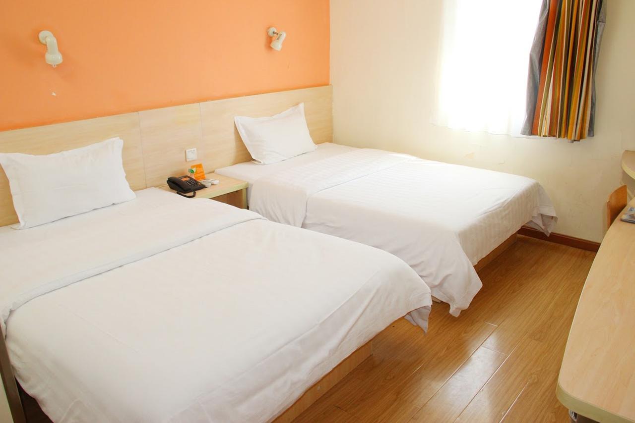 7Days Inn West Liaoyang Road Carrefour Thanh Đảo Ngoại thất bức ảnh